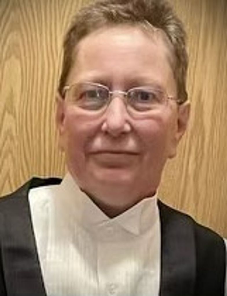 Tina M Adams