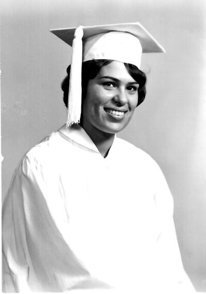 Elisa J. Barrera