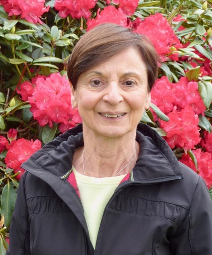 Elegie Locascio Profile Photo