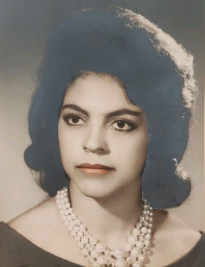 Marlene Miro