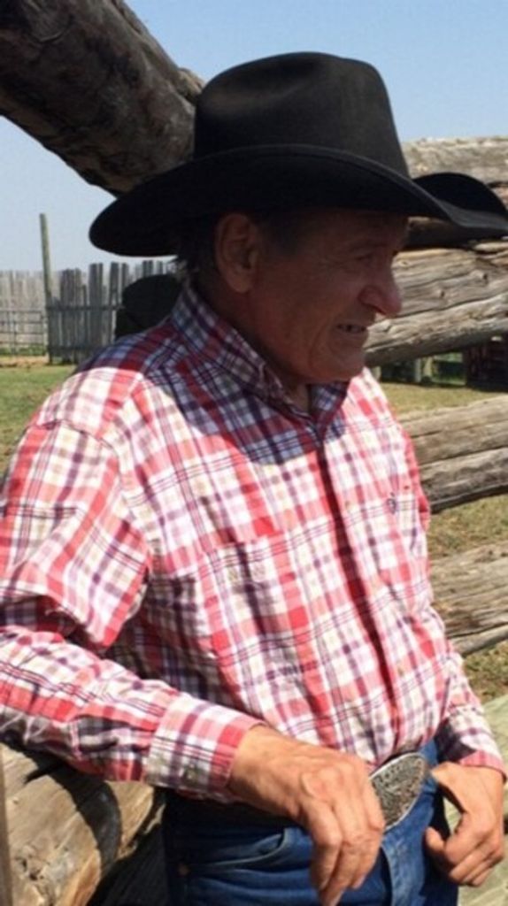 Kevin Peter Hok Profile Photo