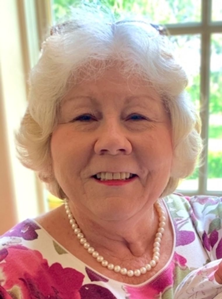 Connie Giles Holladay