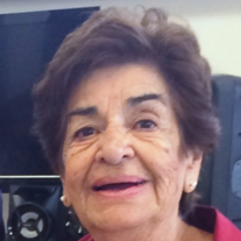 Aurora Robledo Profile Photo