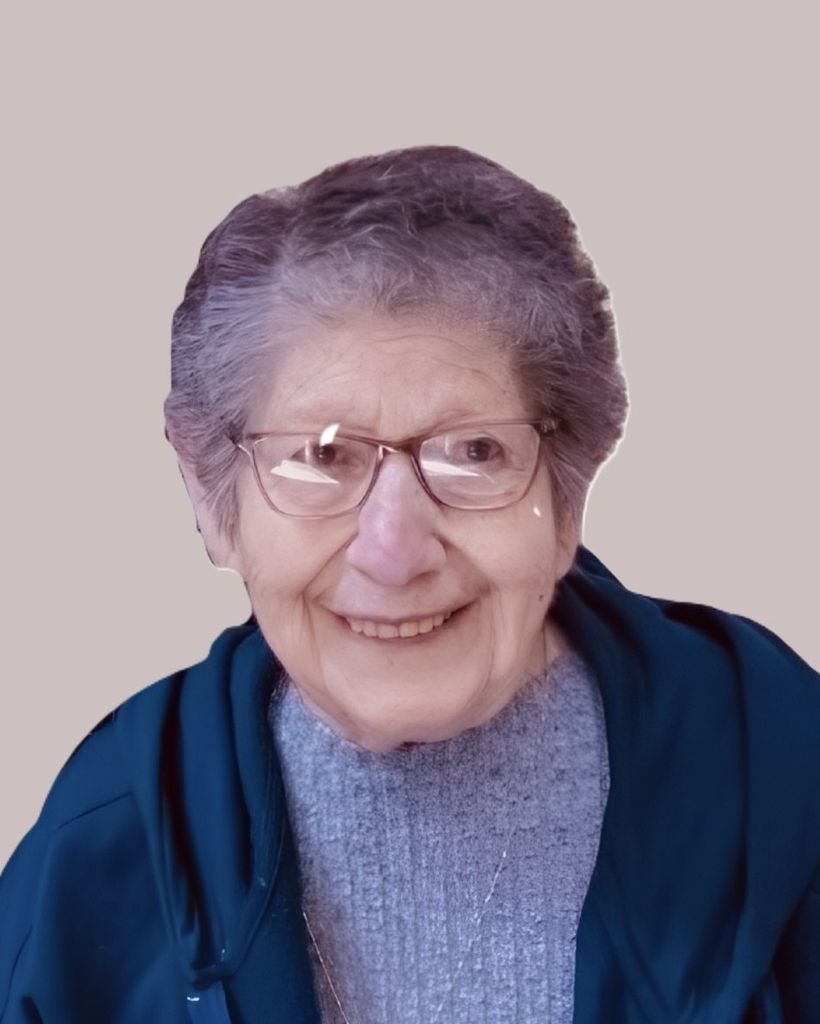 Genevive "Veva" Leon