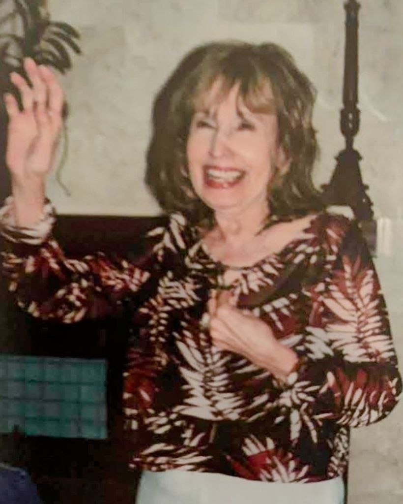Beatriz Curry