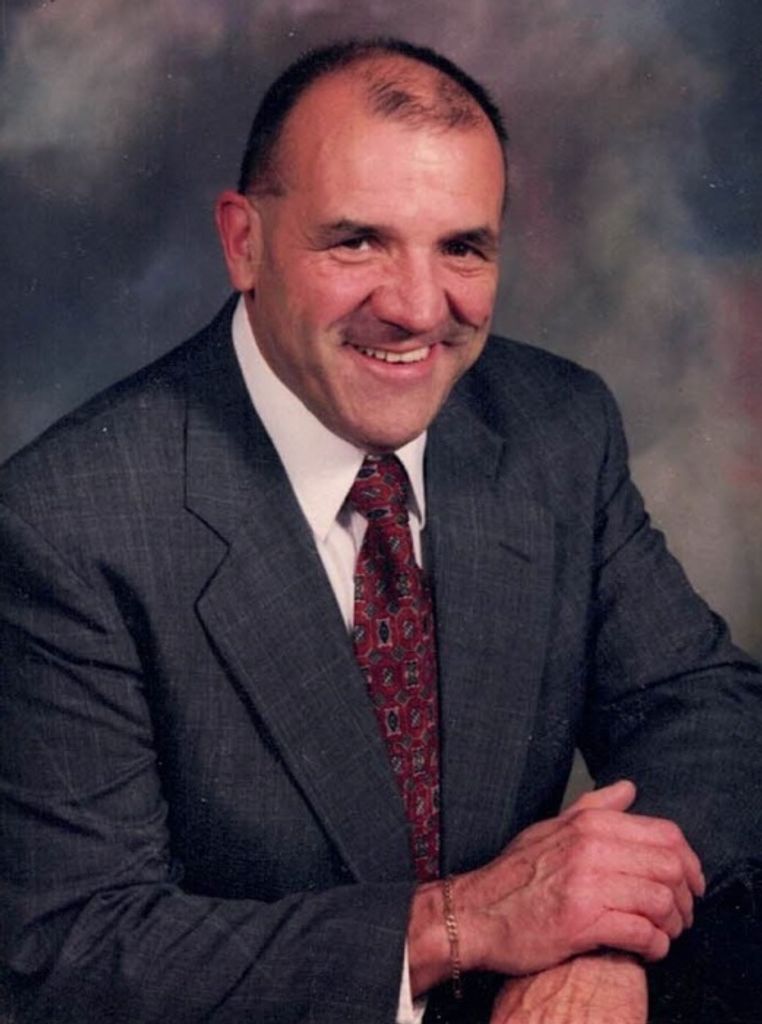 Robert Thomas ("Tom")  Todd Profile Photo