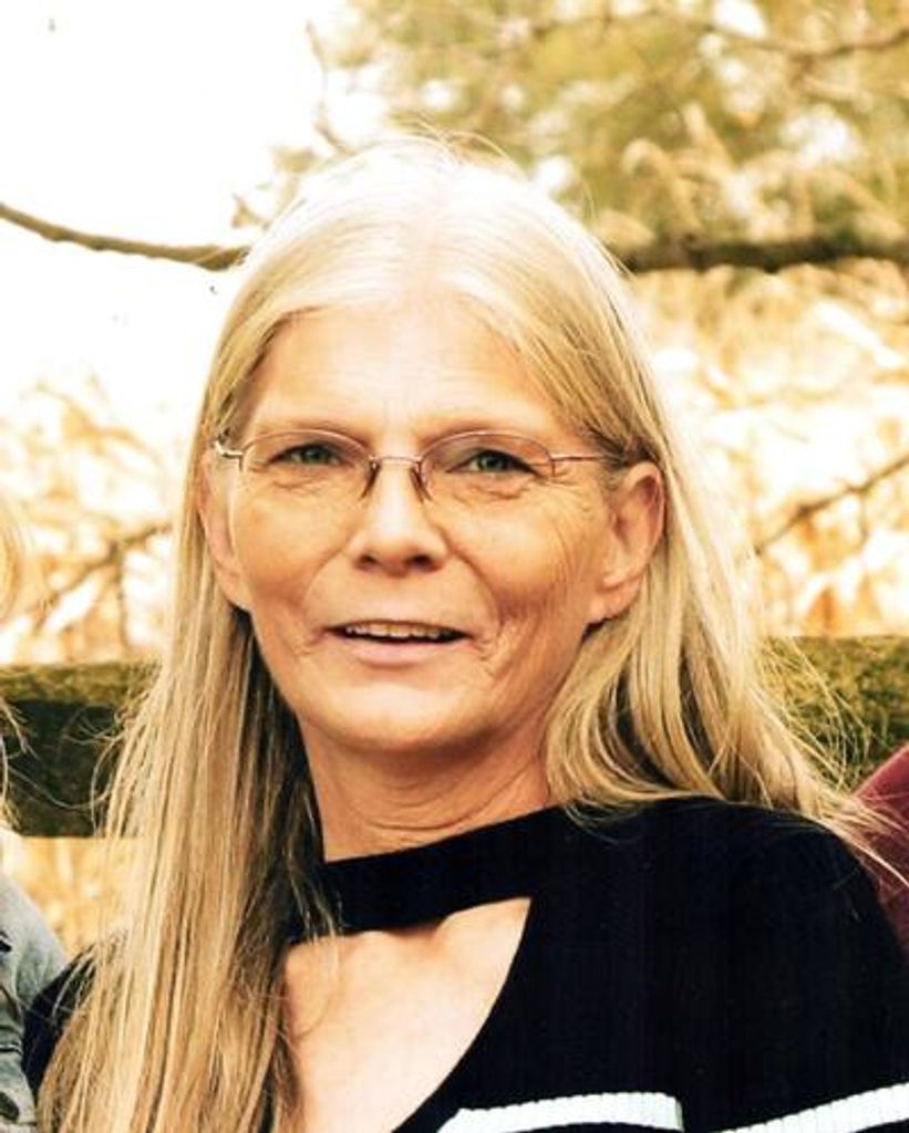 Lora Lee Lopez Profile Photo