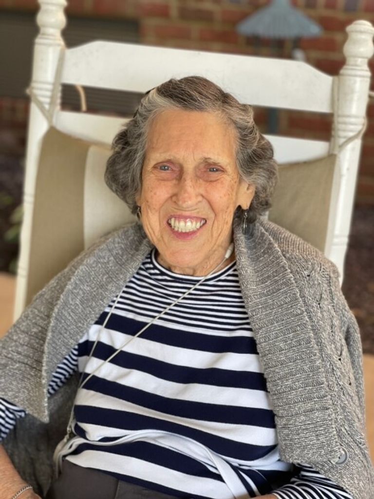 Sue Ella (Lamer)  Rich