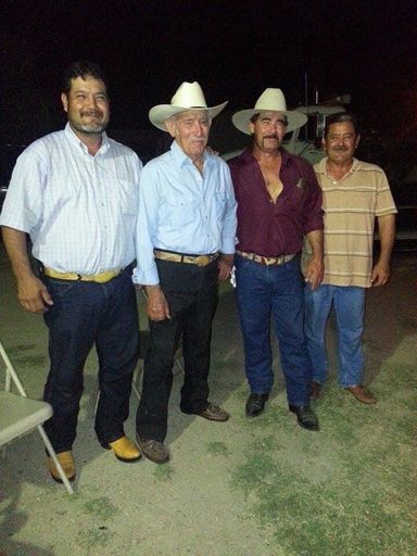 Santos Valdez Sr. photo gallery thumbnail 145 of 151