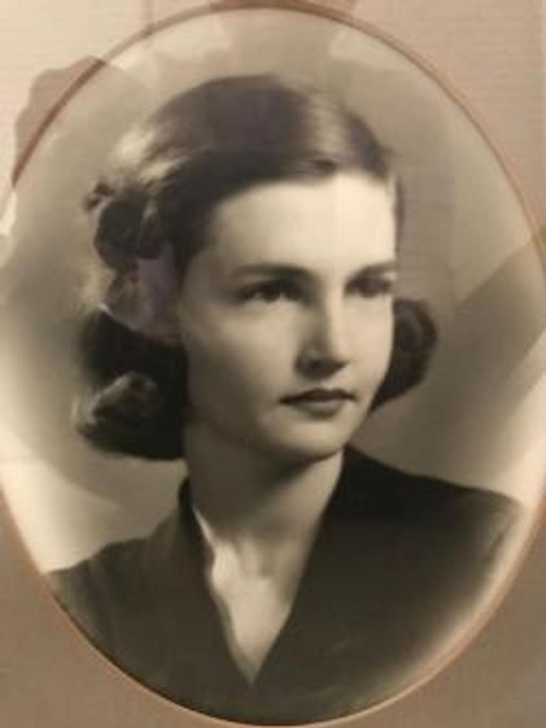 Elizabeth "E" Davis Profile Photo