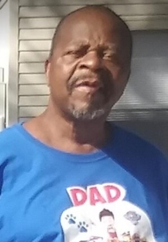 Thomas Lee Roberts, Jr. Profile Photo