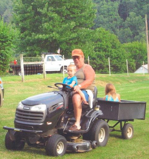 Roy Lee Williams, Sr. photo gallery thumbnail 94 of 126