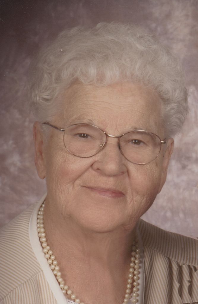 Lillian Riegert