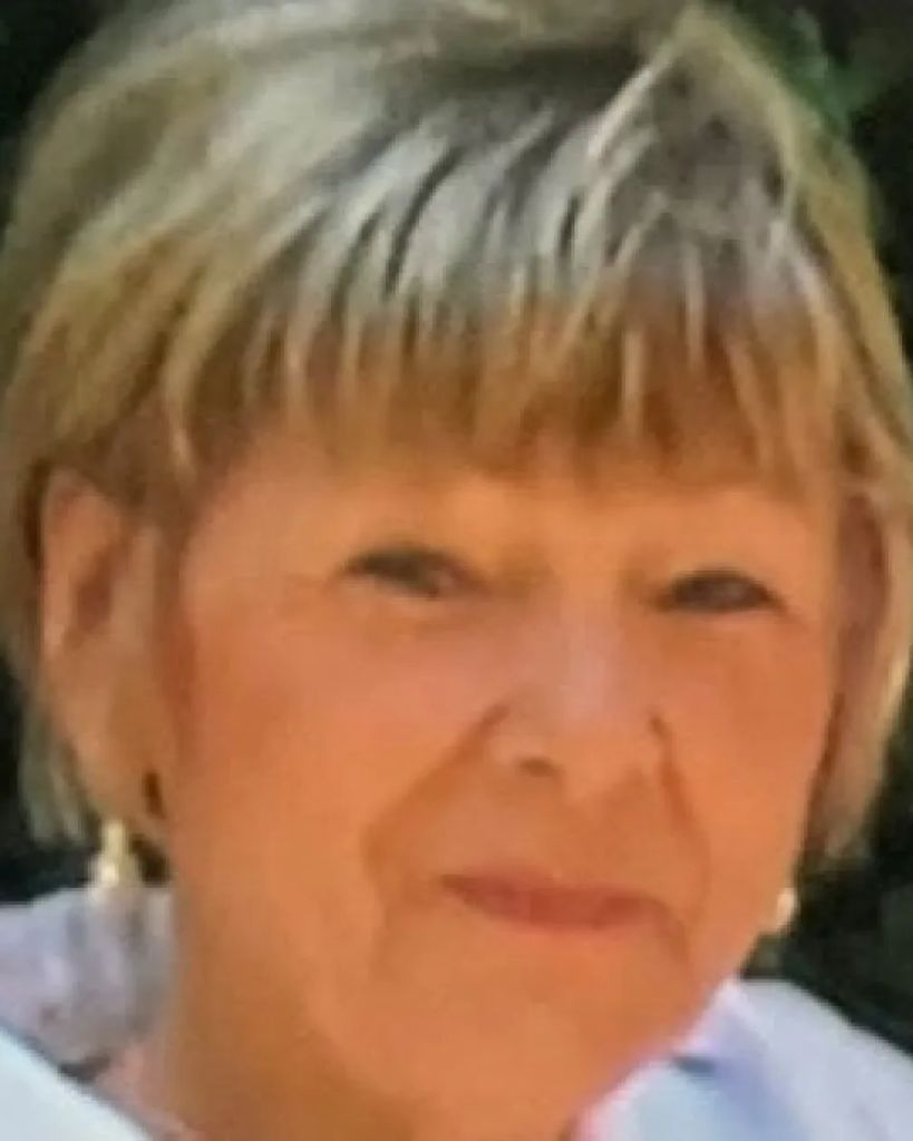 Sandra Holst Profile Photo