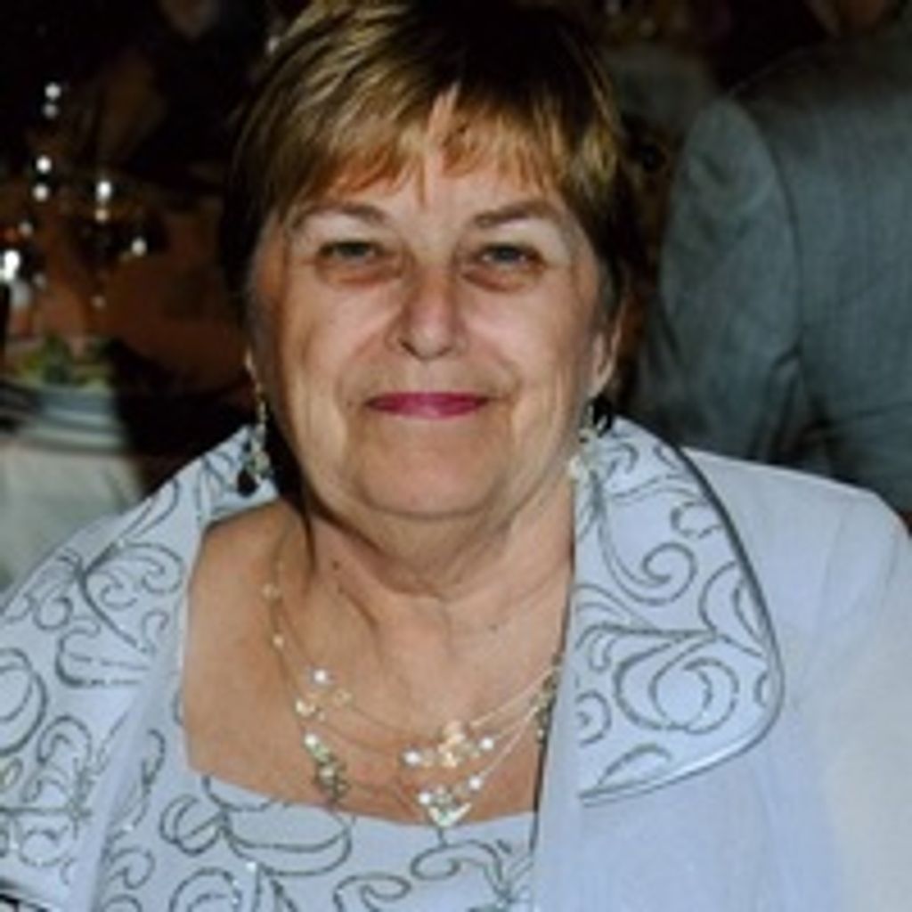 Dolores Smith Hunt