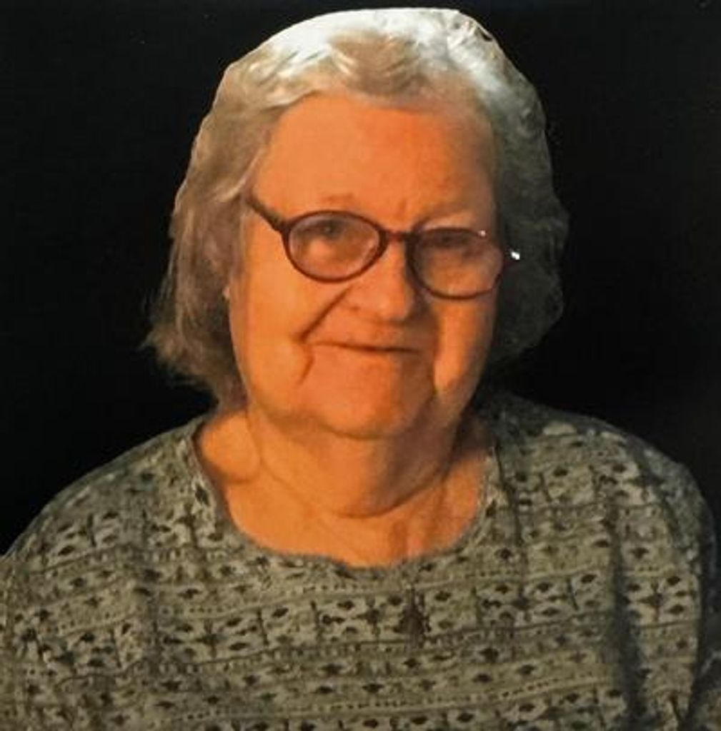 Arline Joan Lyons