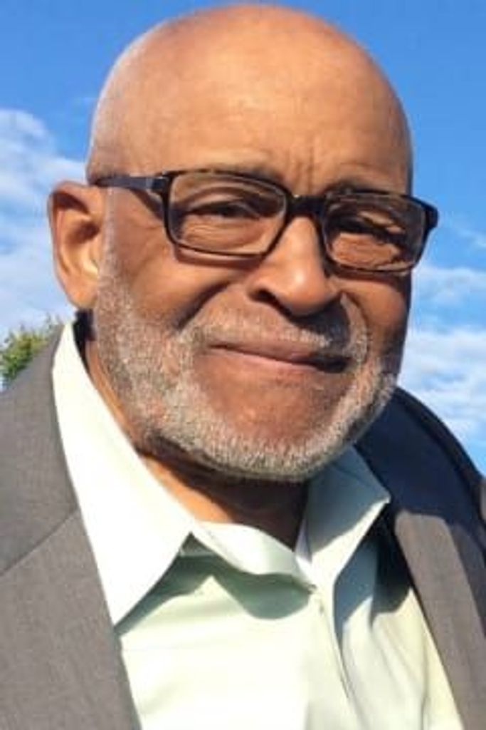 Lloyd Oakley Profile Photo