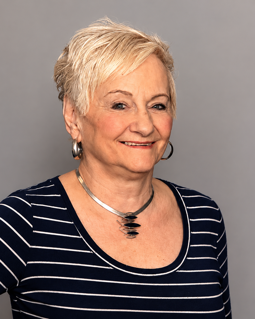 Rose Marie VanWingen Profile Photo
