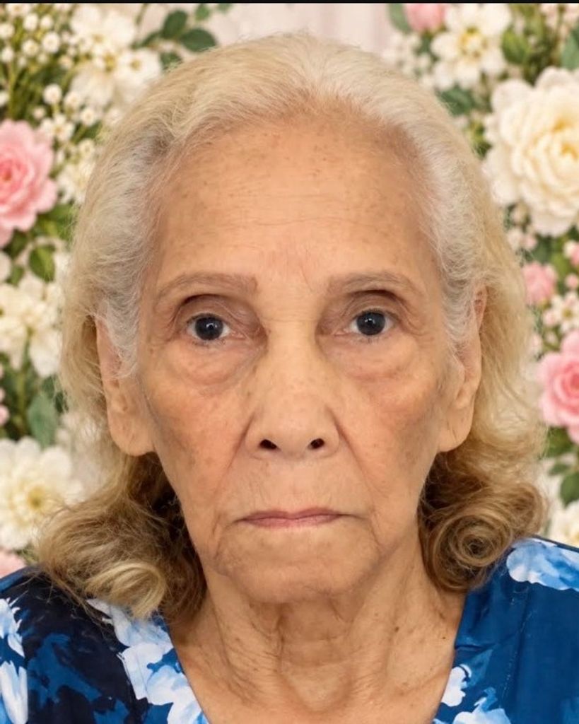 Luz Maria Del Carmen Luna Profile Photo