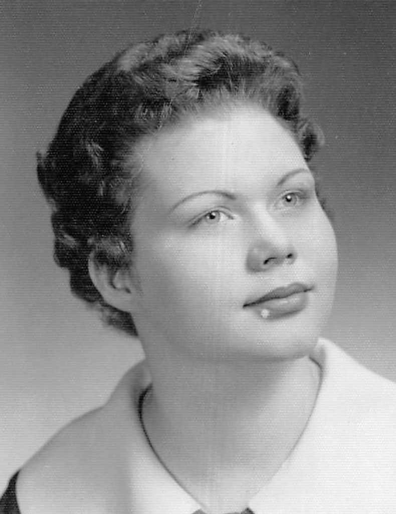 Karen  M. Buczek (Nee Lind) Profile Photo