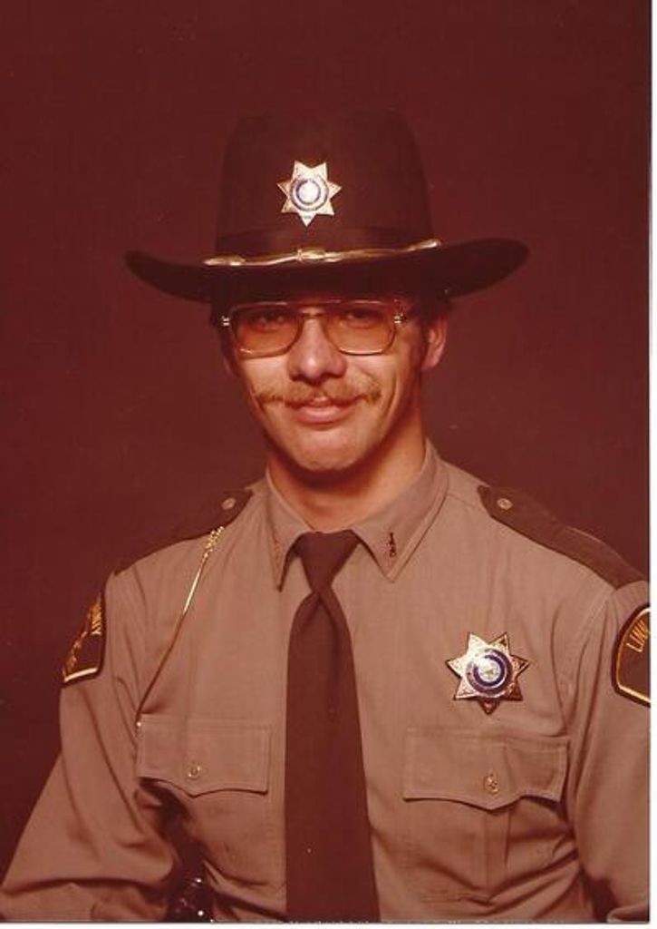 Harvey Lee Hall Profile Photo