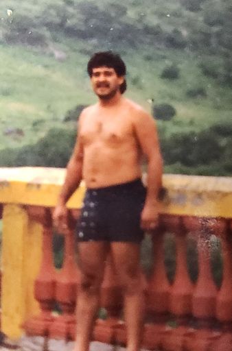 Jose Ovalle Caceres photo gallery thumbnail 14 of 67