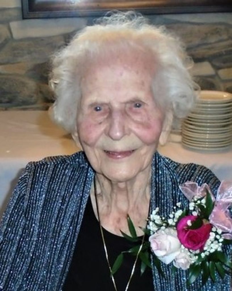 Helen (Kulak)  Markowski