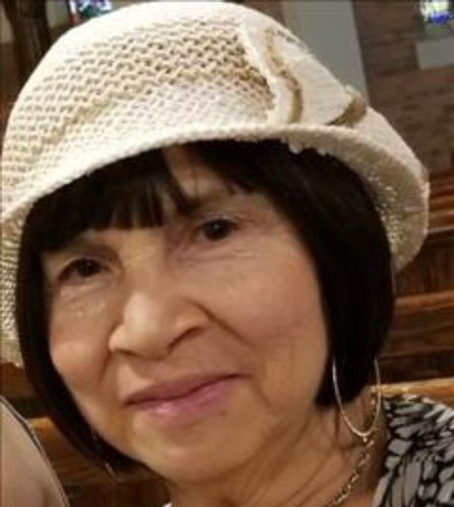 Dolores Lora