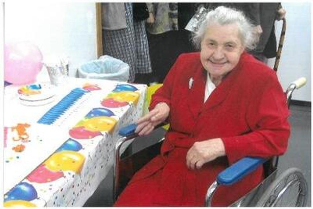 Emily Hollingsworth Profile Photo