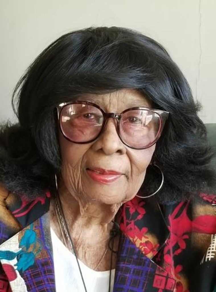 Pauline Fluellen Profile Photo