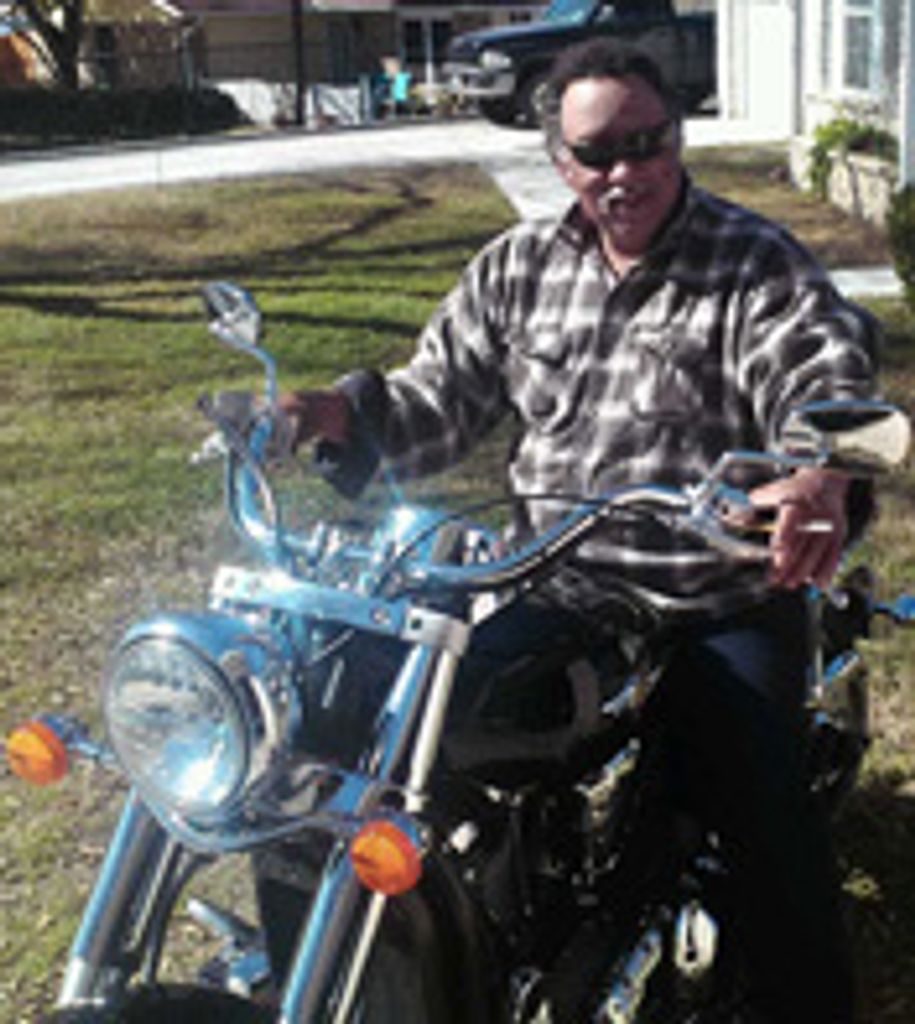 Leslie Eugene Batteau Profile Photo