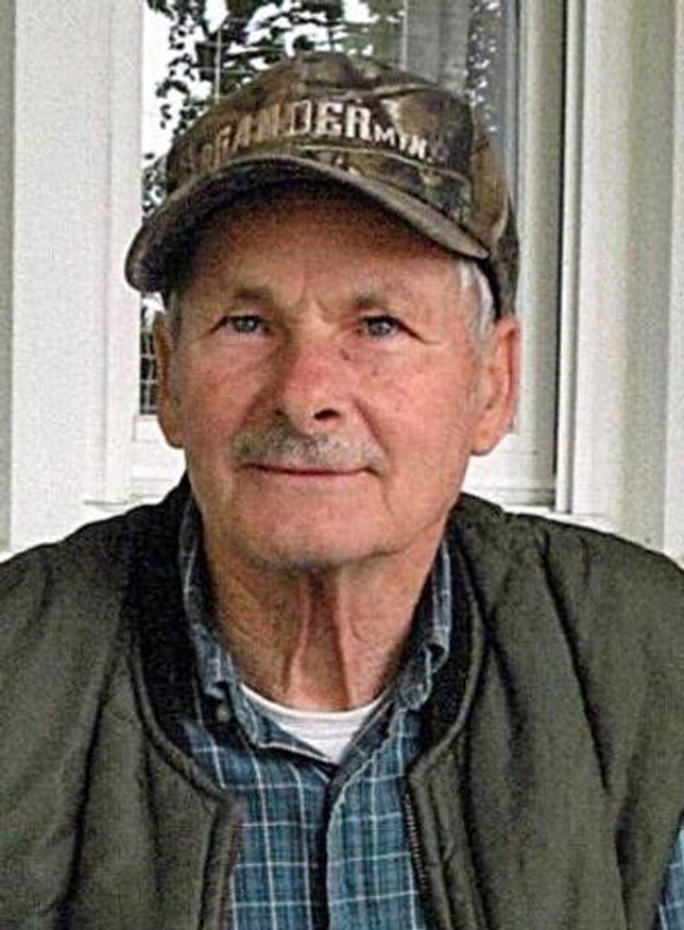 Willis "Bill" Richard Nesselrodte Profile Photo