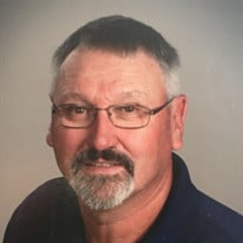 Glenn Earl Davis