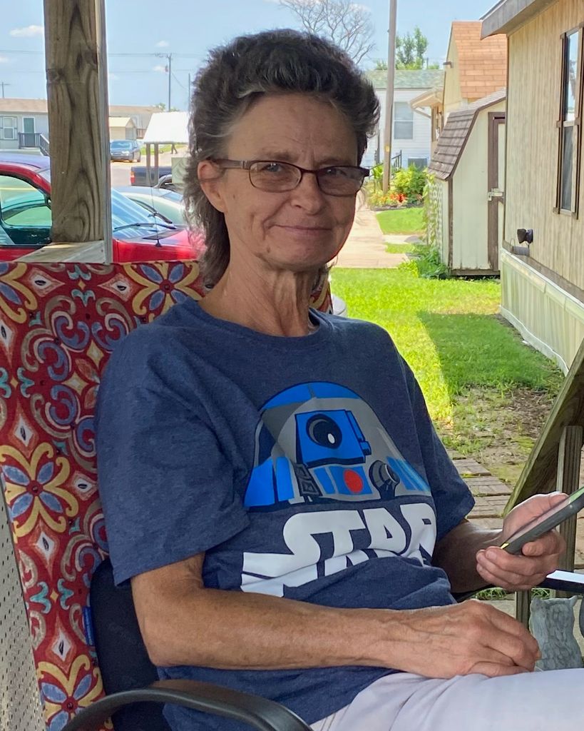 Dena Lavon Fields Profile Photo