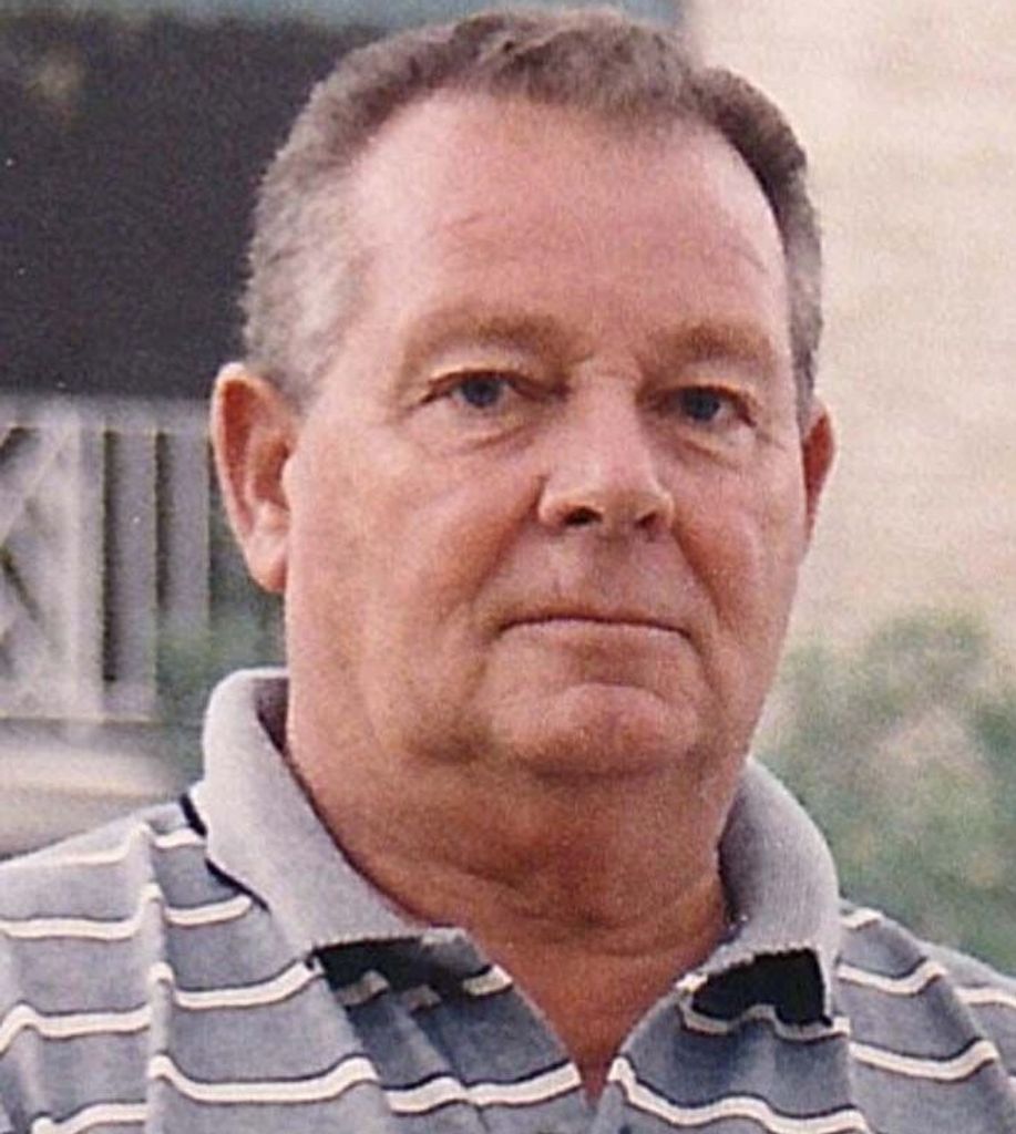 Thomas  K. "Dickie" Bulliard