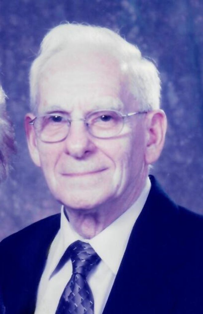 Edward Pluckebaum