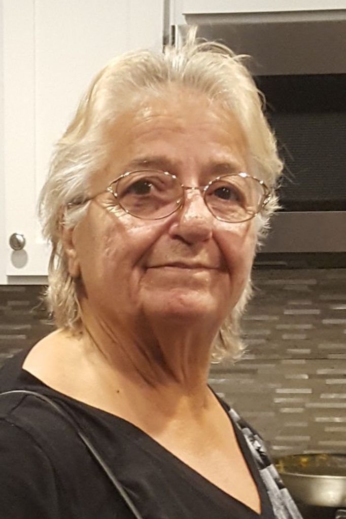 Christine C. (Estes)  Handle