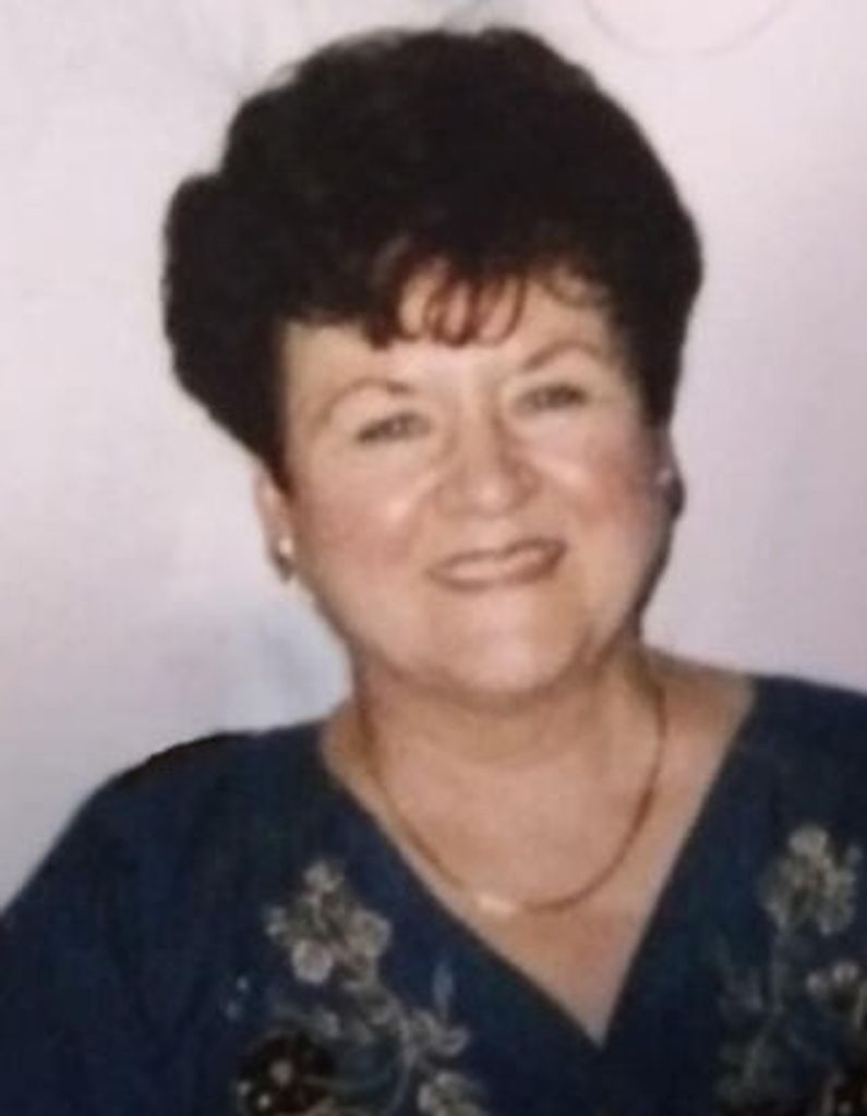 Mary Lou Sicuro