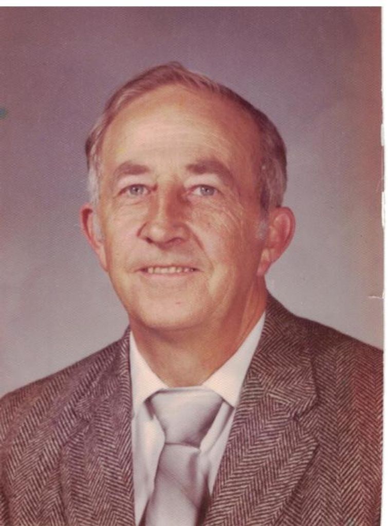 Donald L. Stockum