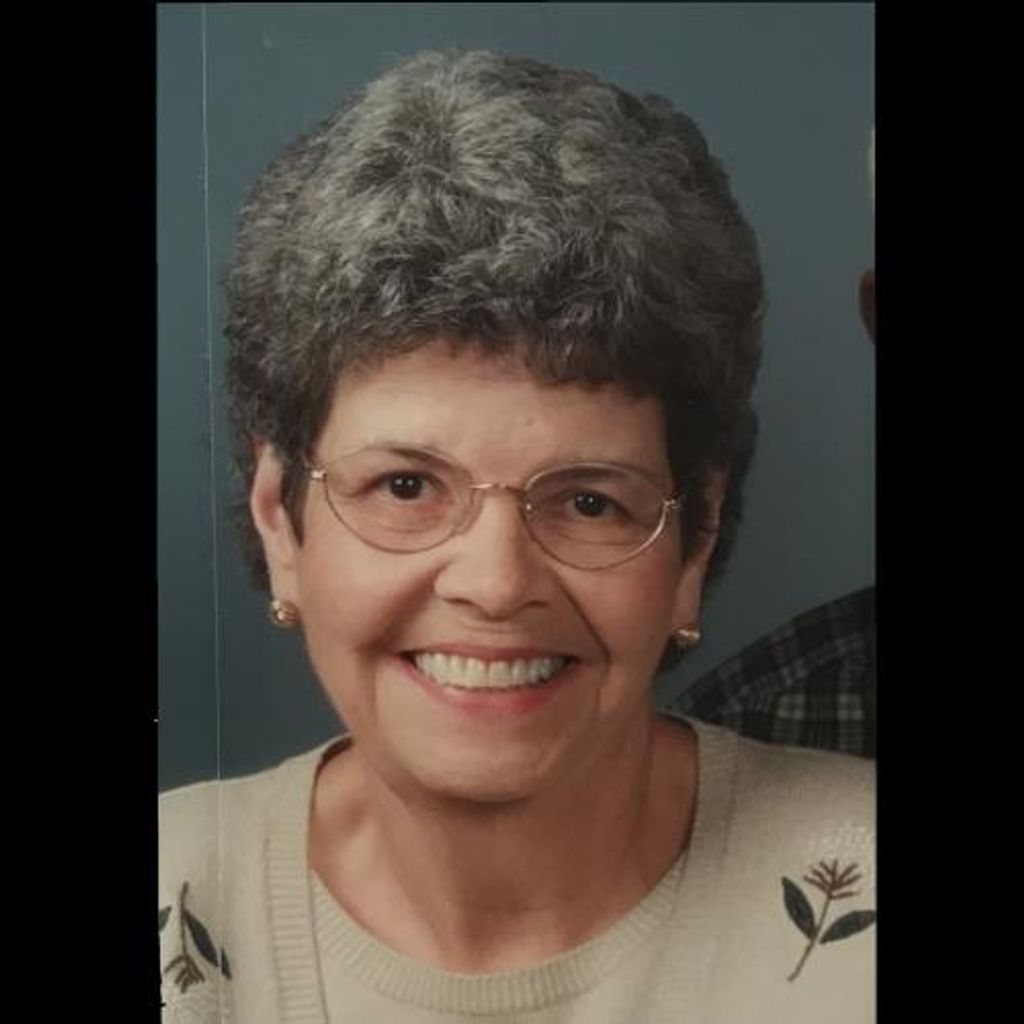 Lenore Louise Horvat