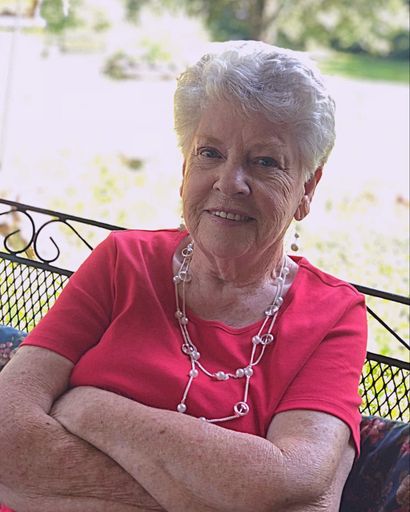 Maxine Mills Profile Photo