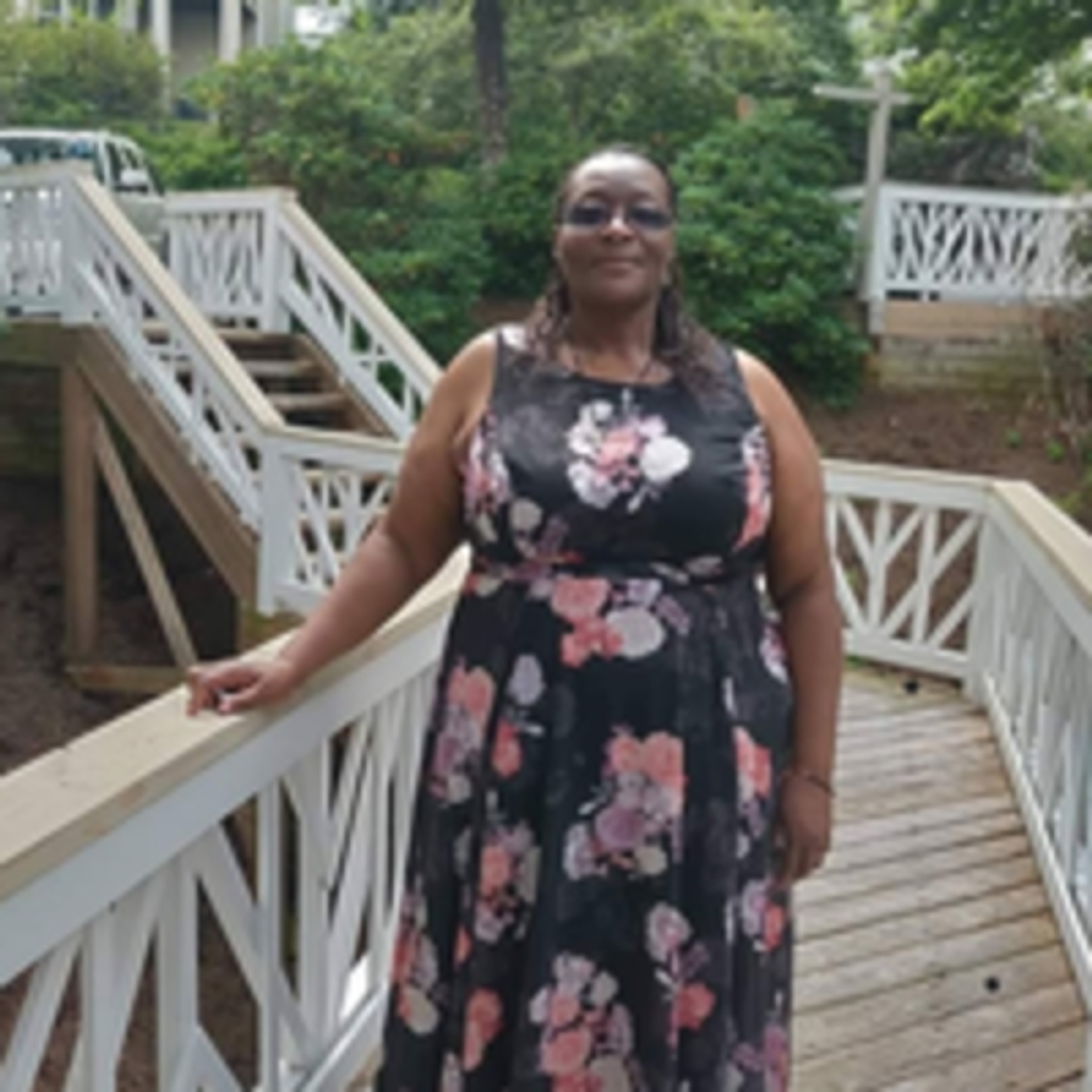Ms. Naomi Theirse