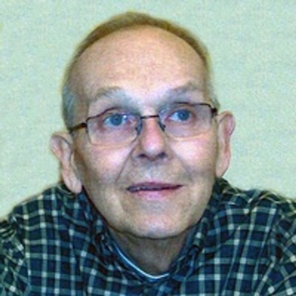 Dennis  A Thom