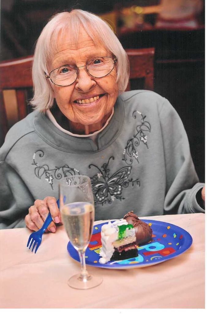 Lois  Virginia Bewersdorf