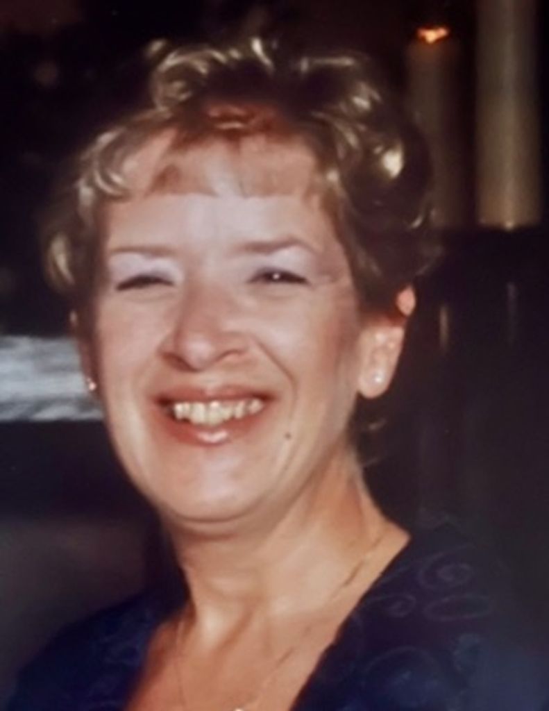 Dolores "Gert" Carr Burton