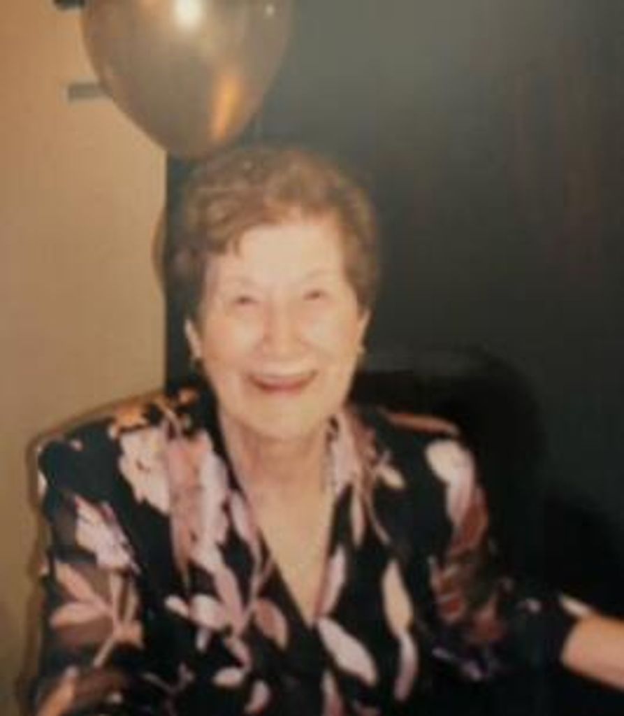 Almerinda Macari