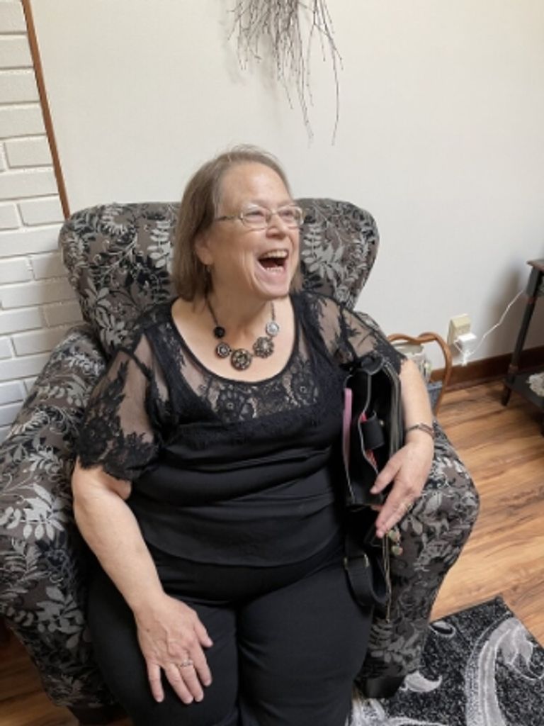 Doreen Joyce "Dolly" Vanderbroek Profile Photo