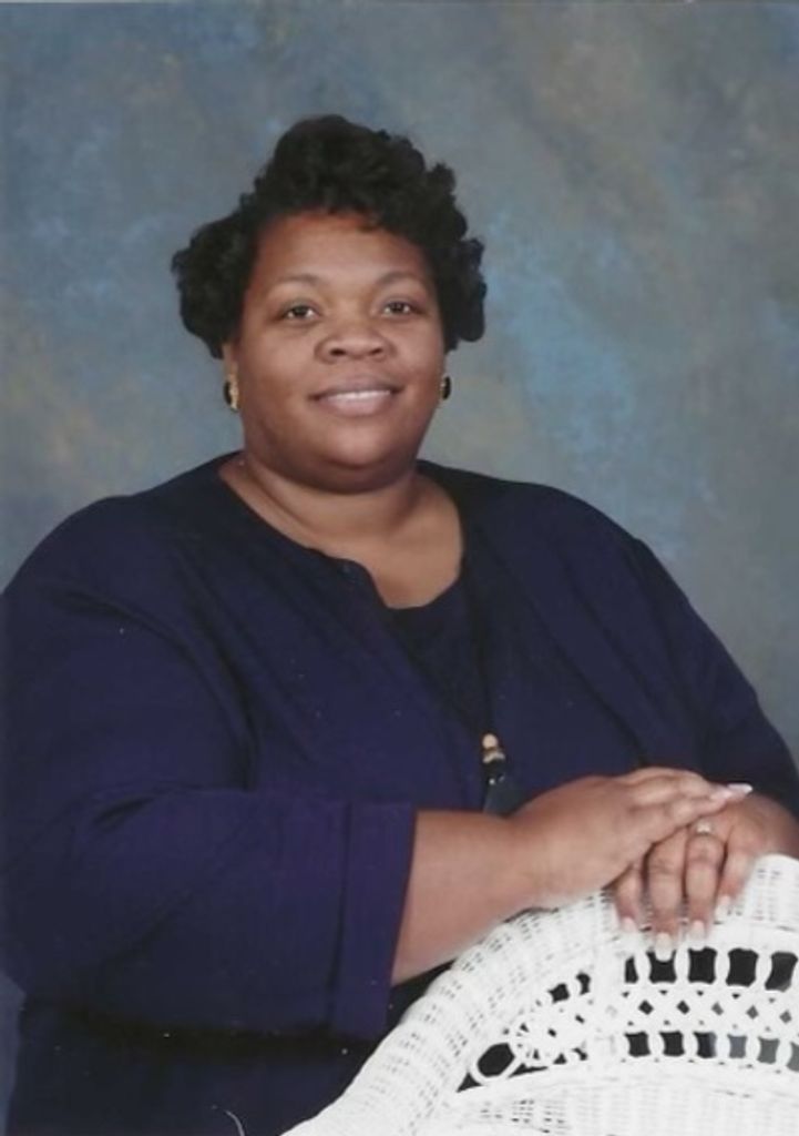 Ecle Estelle Love Profile Photo