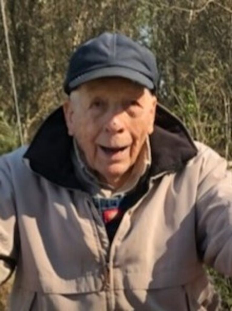 Dallas Holley Profile Photo