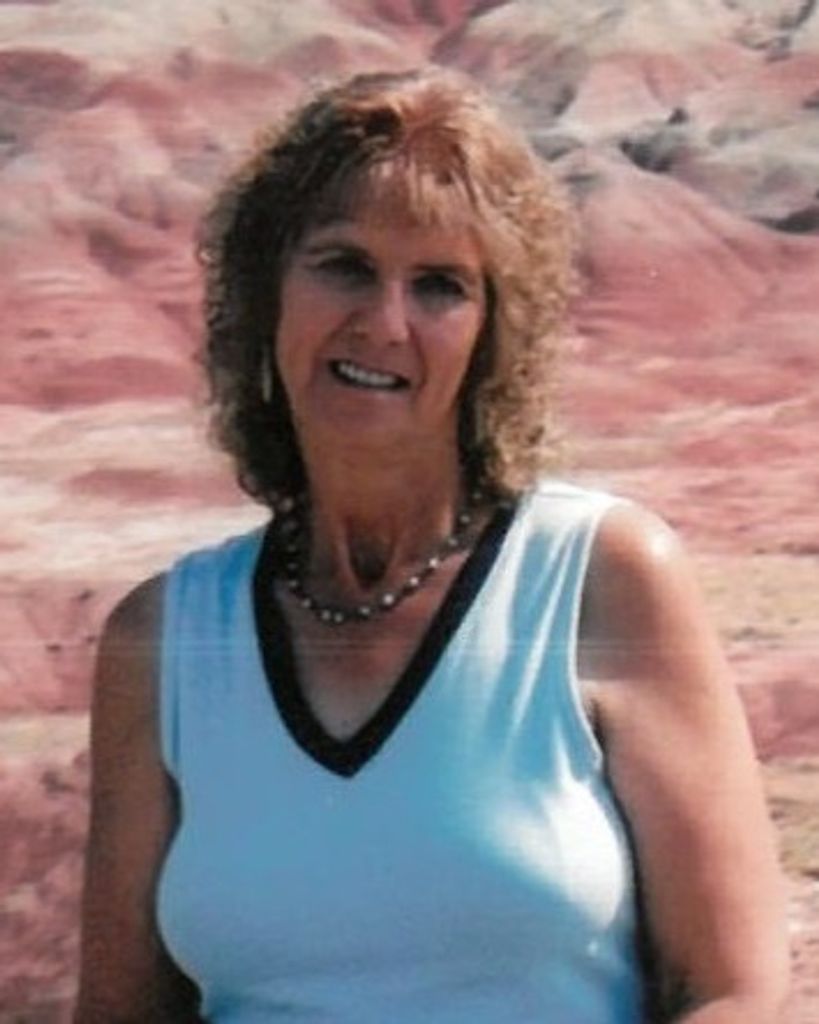 Suzanne Wood Profile Photo